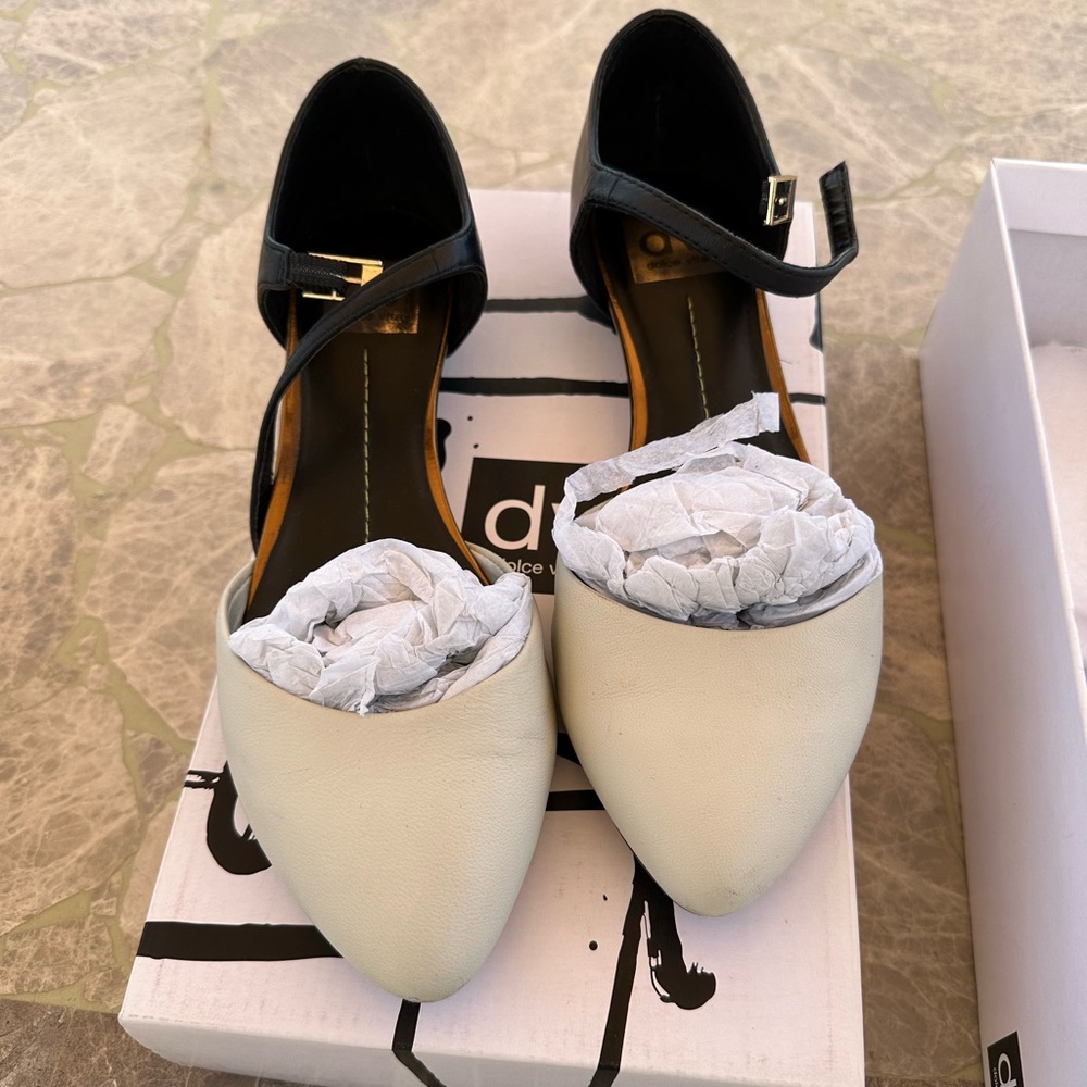 Dolce Vita Sandals
